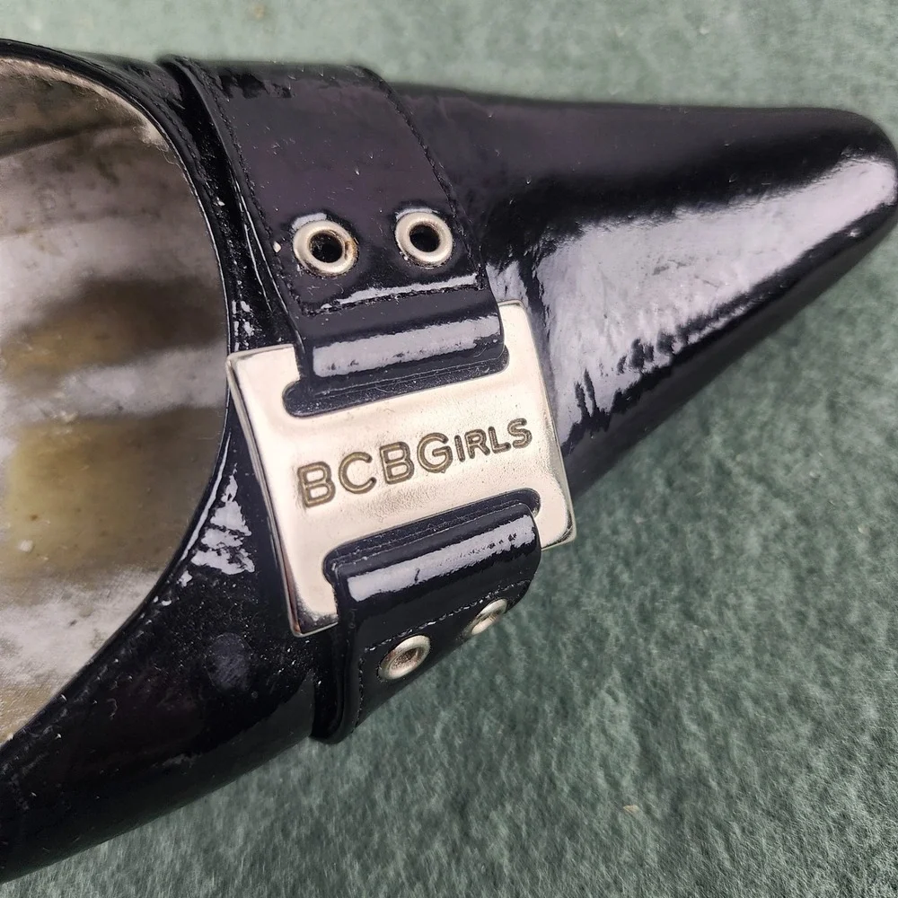Vintage Y2K NEW BCBGirls Karola Black Patent Leather Point Toe Pumps Heels Sz 6B